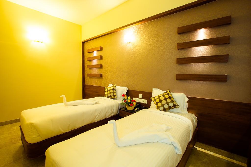 Hotel Radha Prasad Ироду Номер фото